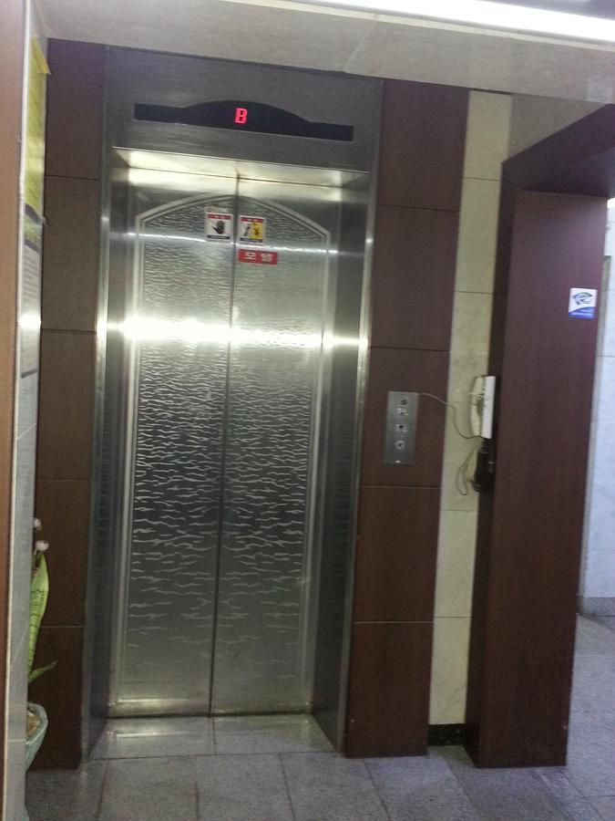 Alibaba Motel Пусан Екстер'єр фото